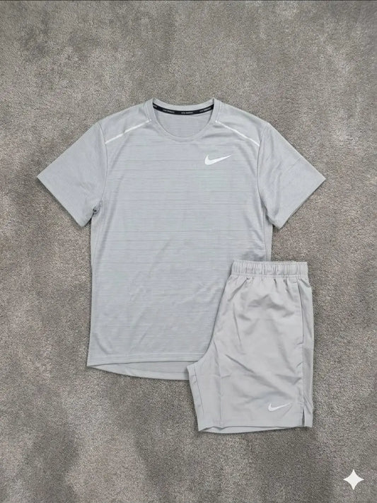 Ensemble Nike Miller Gris