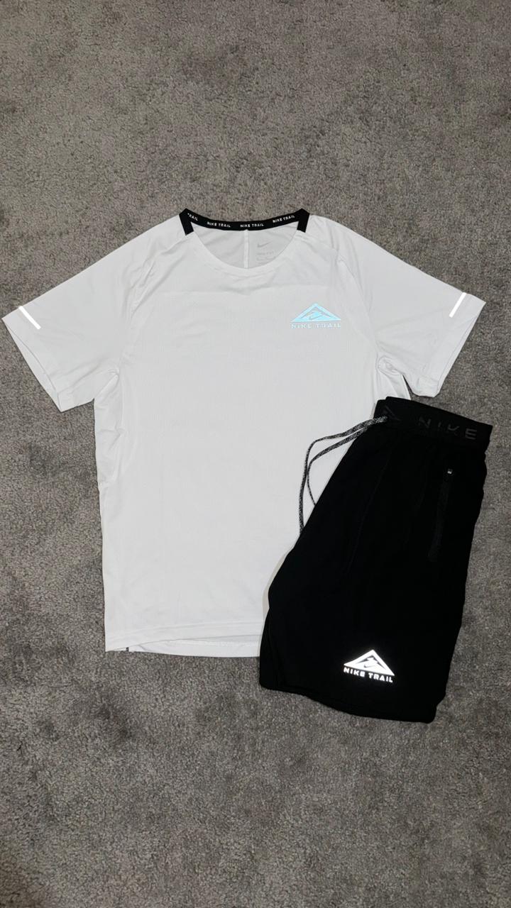 Ensemble Nike Trail Blanc