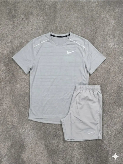 Ensemble Nike Miller Gris