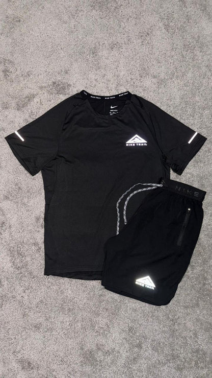 Ensemble Nike Trail Black