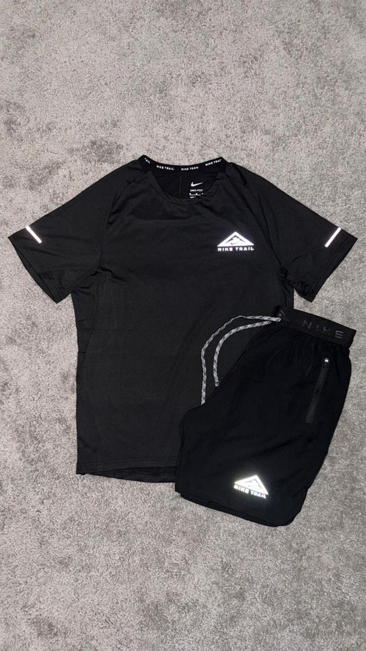 Ensemble Nike Trail Black